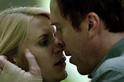 Carrie y Brody, una agente de la CIA y un ex prisionero de guerra y/o potencial terrorista...¿terminará bien esto?