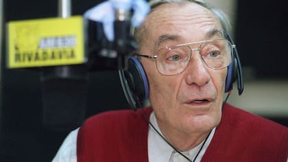 Carrizo en su mundo, la radio