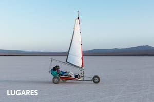 Cómo es “navegar” en un carro a vela por la Pampa del Leoncito