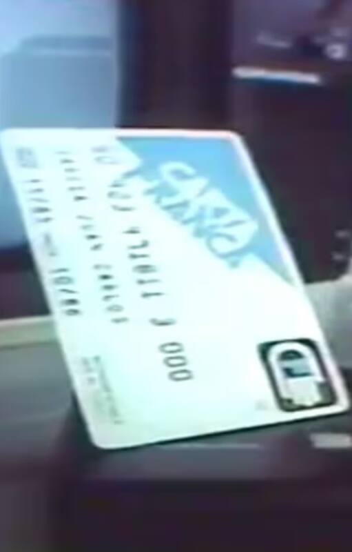 Carta Franca fue creada en 1981 por el Banco Cooperativo de Caseros, con foco en la clase media baja.
