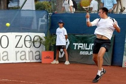 Luis Moreschi fue entrenado por Raúl Pérez Roldán y, tras la confesión de Guillermo, contó su mala experiencia.