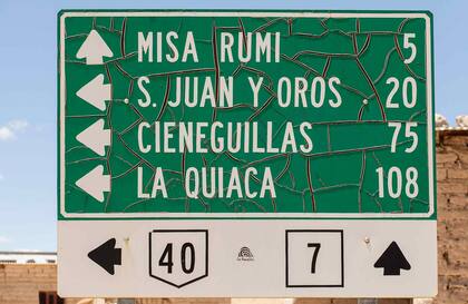 Cartel rutero.