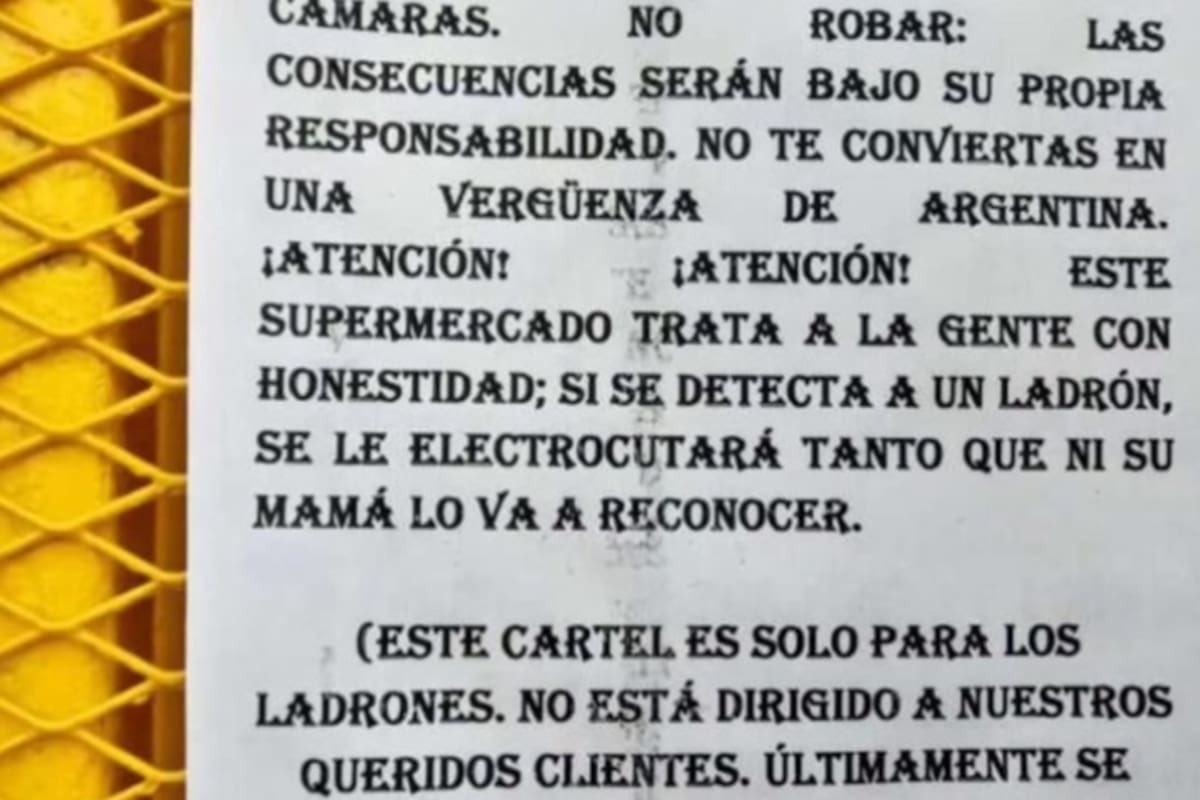 Cartel de un supermercado de Capitán Bermúdez, Santa Fe