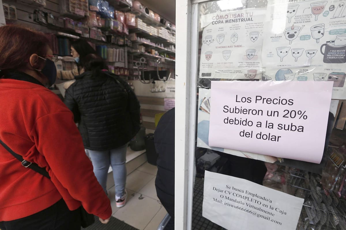 Carteles de hace unos meses que se están volviendo a repetir...