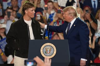 Carter cree que es su responsabilidad señalar a Jaxson Dart por alinearse con Trump