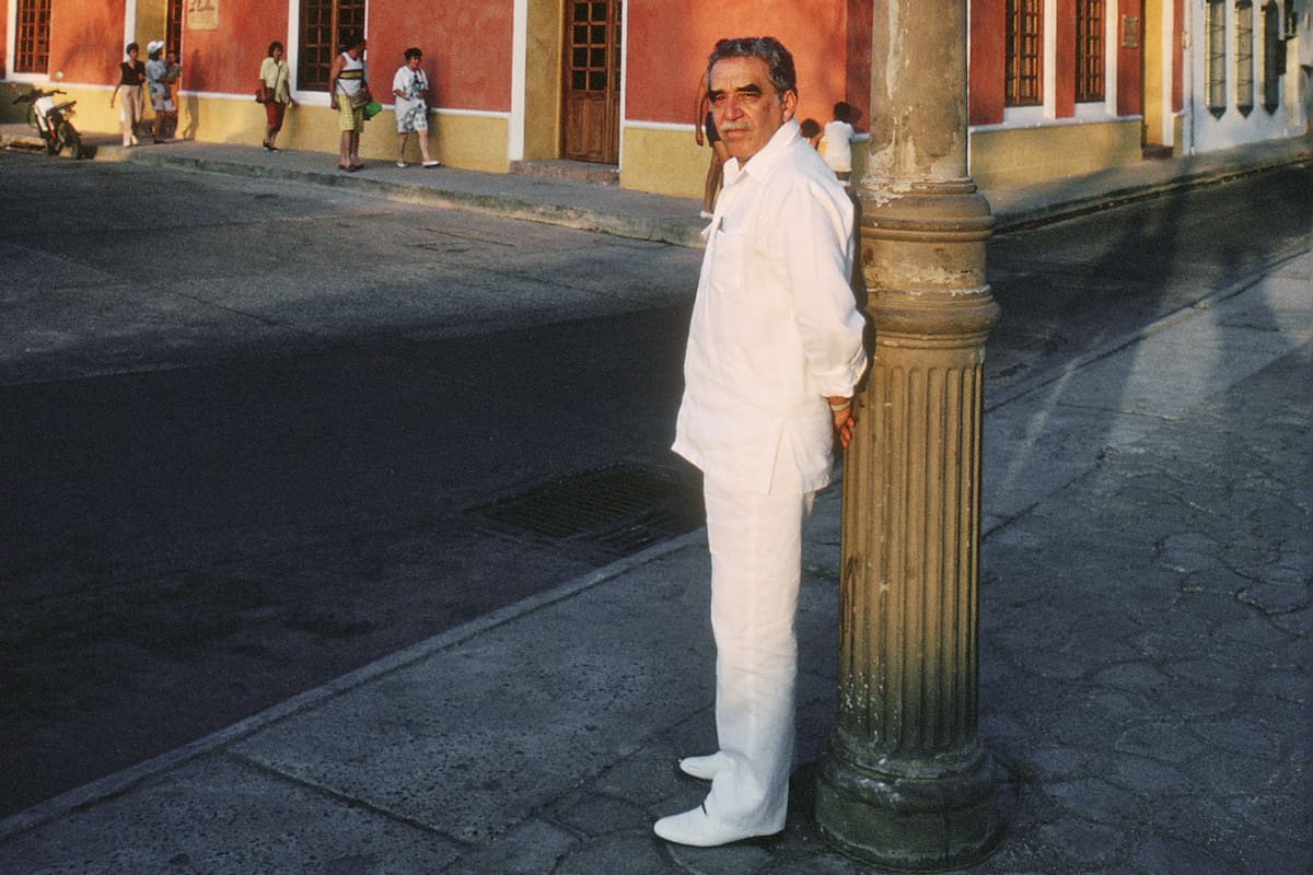 CARTHAGENA - FEBRUARY 20: Colombian writer and Nobel prize in literature winner Gabriel Garcia Marquez poses for a portrait session on February 20,1991 in Carthagena, Colombia. (Photo by Ulf Andersen/Getty Images)
