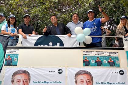 Caruso Lombardi, acompañado por el senador Paoltroni y el diputado Zago