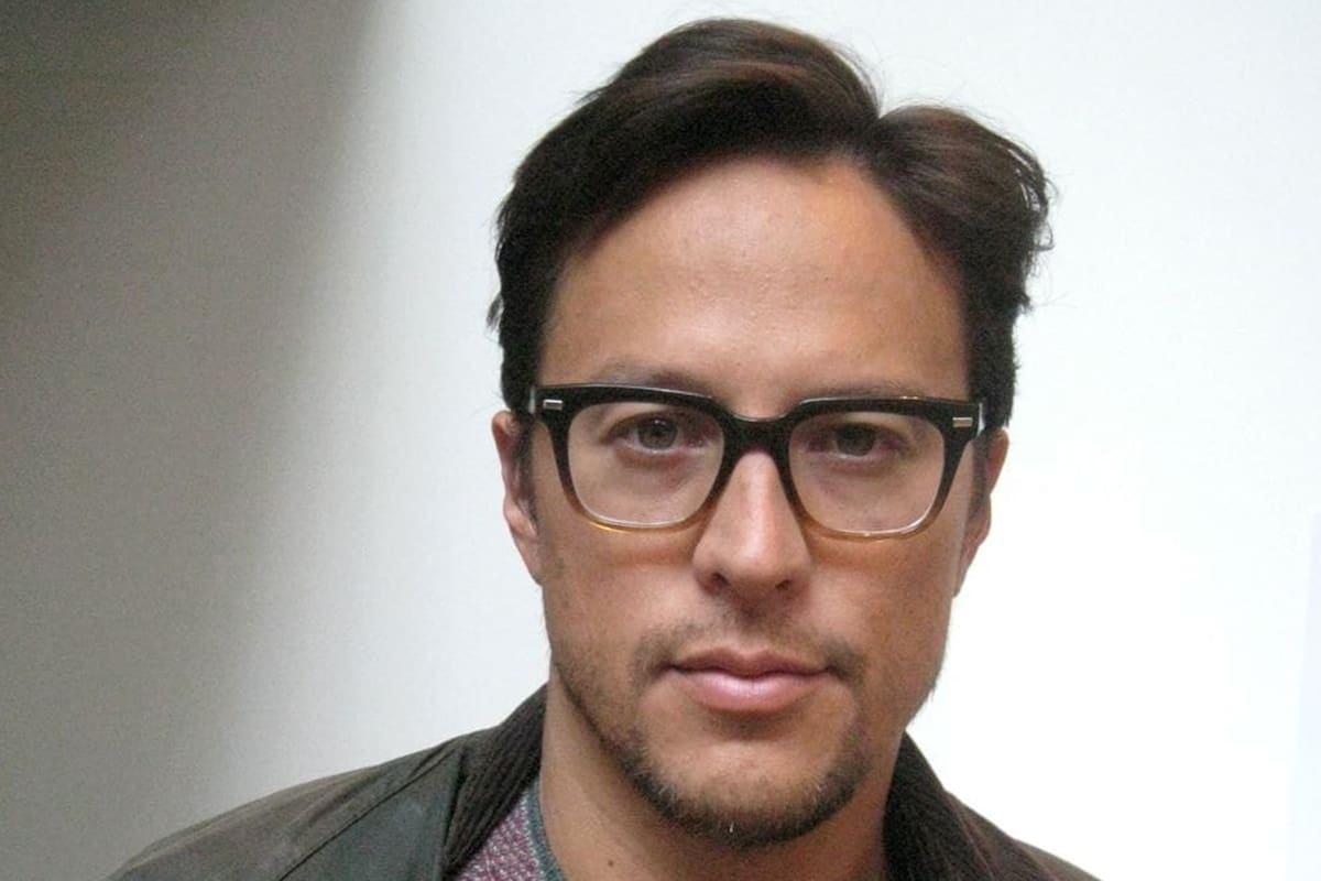 Cary J Fukunawa