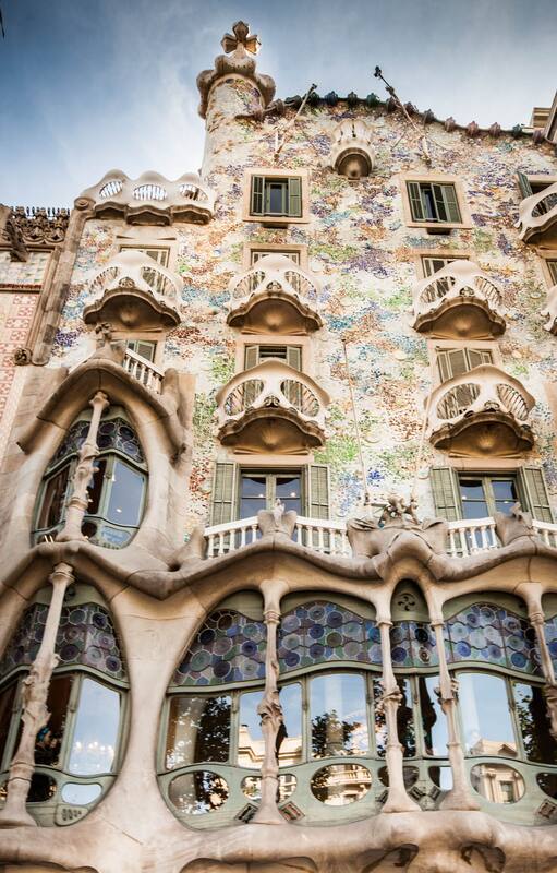 Casa Battlò en el elegante Passeig de Gracia. Una de las arquitecturas más bonitas de Gaudí.