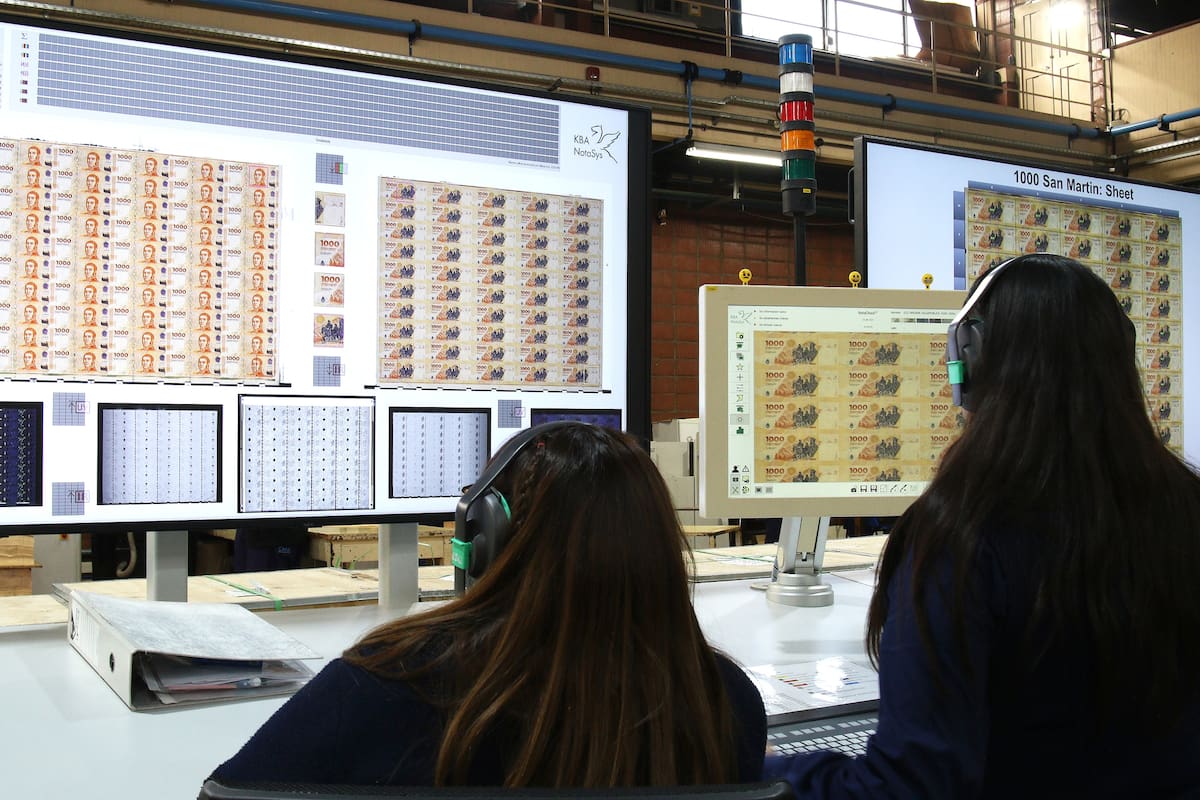 Casa de Moneda dejó de fabricar billetes.
