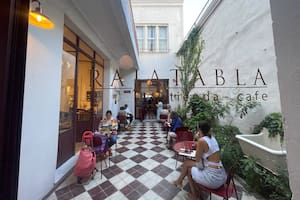 Casa Huergo: la primera vivienda construida por el autor del puerto de Buenos Aires convertida en café y tienda de decoración