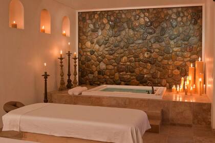 La casa también tiene in lujoso spa