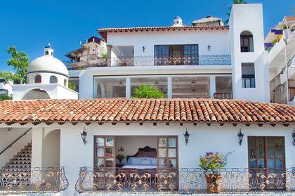 Una vista de la magestuosa casa