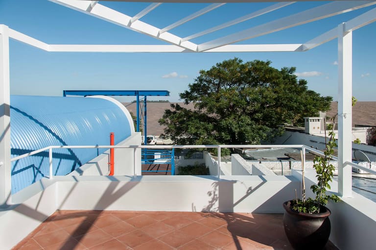 Casa La Mirandina de Estudio Clorindo Testa en Colonia del Sacramento, Uruguay.