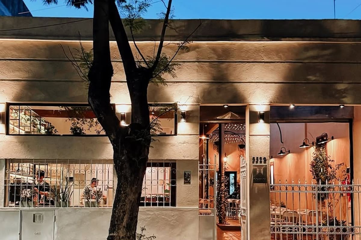 Casa Parra, un emprendimiento creado por tres amigos sobre la calle Virrey Loreto