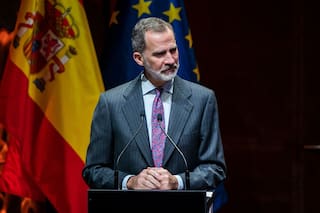 Casa Real. Correos emite dos sellos con la imagen de Felipe VI y la Princesa Leonor en homenaje a la monarquía parlamentaria