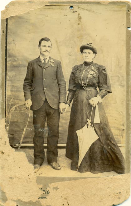 Casamiento de Giuseppe Pirra y Polisena Borgiatino en la localidad de Las Varillas (Córdoba, Argentina)