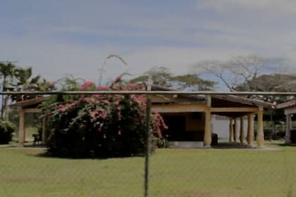 Casas como esta están a la venta por US$3.000, cuando hace algunos años su valor era mucho mayor