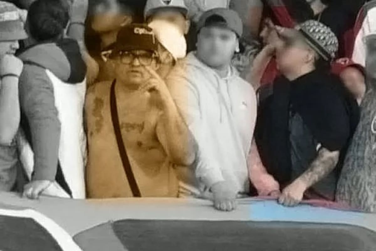 Cascarita Ramírez (en cuero) y Juancito Gómez (con sombrero y ropa oscura) saltaron de la barra de Central a la de Newell's. Ambos fueron asesinados