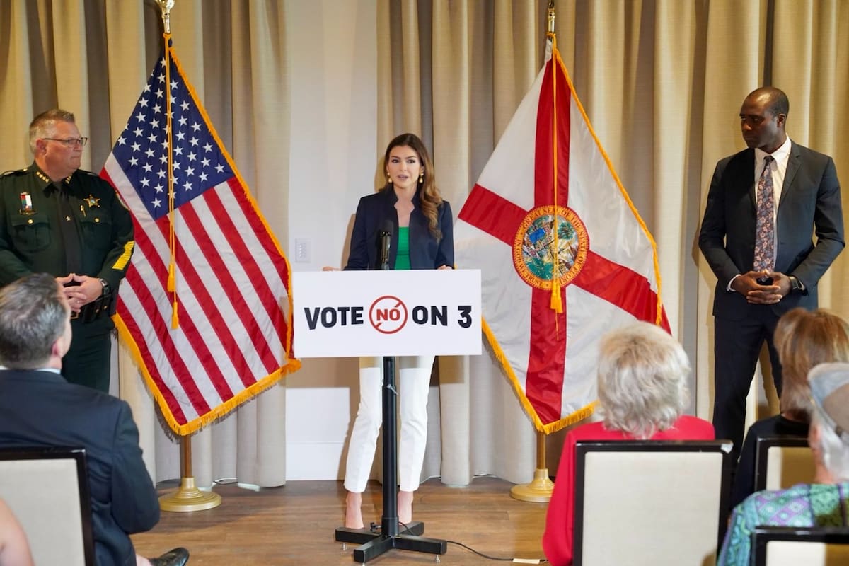 Casey DeSantis pica en punta para reemplazar a su marido