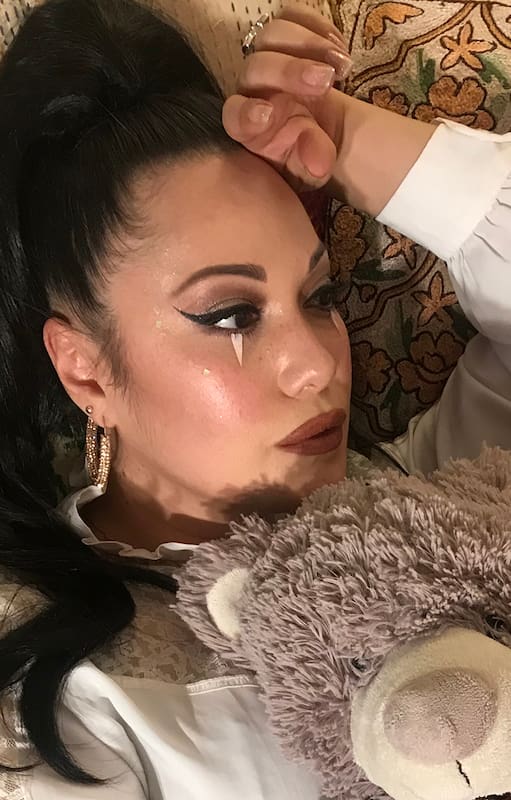 Casi 20 años después de su primer disco, Emme, la hija de Lito Vitale y Verónica Condomí, prepara el segundo