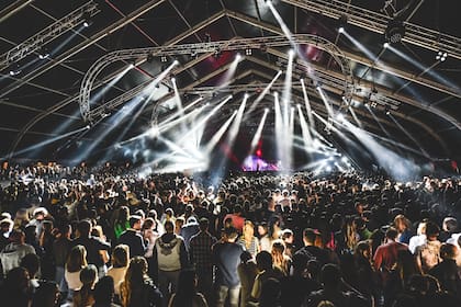 Casi 7000 personas llenaron Open Park en la noche de Tan Biónica, el pasado 29 de diciembre
