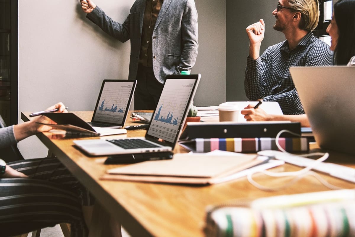 Casi una cuarta parte de todas las profesiones actuales cambiarán en los próximos cinco años (Foto ilustrativa: PEXELS)