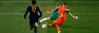 Casillas le ahoga el grito a Robben; sólo recibió dos goles en contra