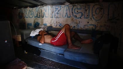 "El gobierno porte?o le ofreció un subsidio habitacional a sólo tres de las 10 familias que firmaron un amparo y nada más. Nos insisten en que alquilemos, como si fuera fácil", agregó la mujer