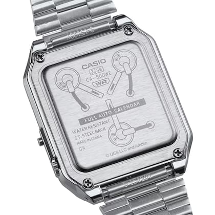 Casio va por lo retro con su nuevo reloj calculadora que homenajea a la saga de Volver al futuro