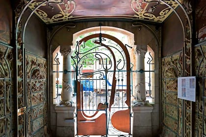 Castel Béranger, icónica obra parisina del arquitecto Hector Guimard.
