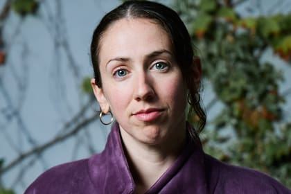 Catalina Briski habla de su proyecto teatral con Vera Spinetta, de su relación con su padre y de su maternidad