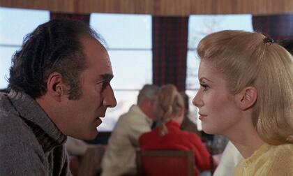 Catherine Deneuve y Michel Piccoli, en Belle de jour (1967), film premiado con el León de Oro en el Festival de Venecia