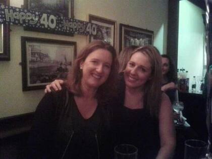 Catherine Keane y su madre Margherita. Ambas conversaban por teléfono durante las caminatas de la joven