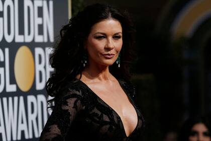 Catherine Zeta Jones cumplió con la consigna de vestir de negro en pos de la igualdad de género en Hollywood