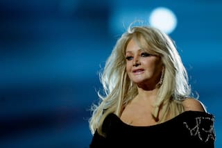 Catherine Zeta-Jones, Rod Stewart, Bryan Adams y más lamentan la muerte de Bonnie Tyler