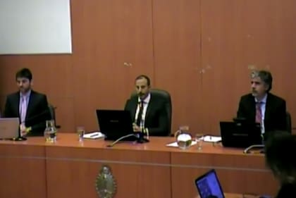 Los jueces del tribunal que juzga a Cristina Kirchner: Andrés Basso, Jorge Gorini y Rodrigo Giménez Uriburu
