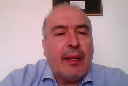 José López