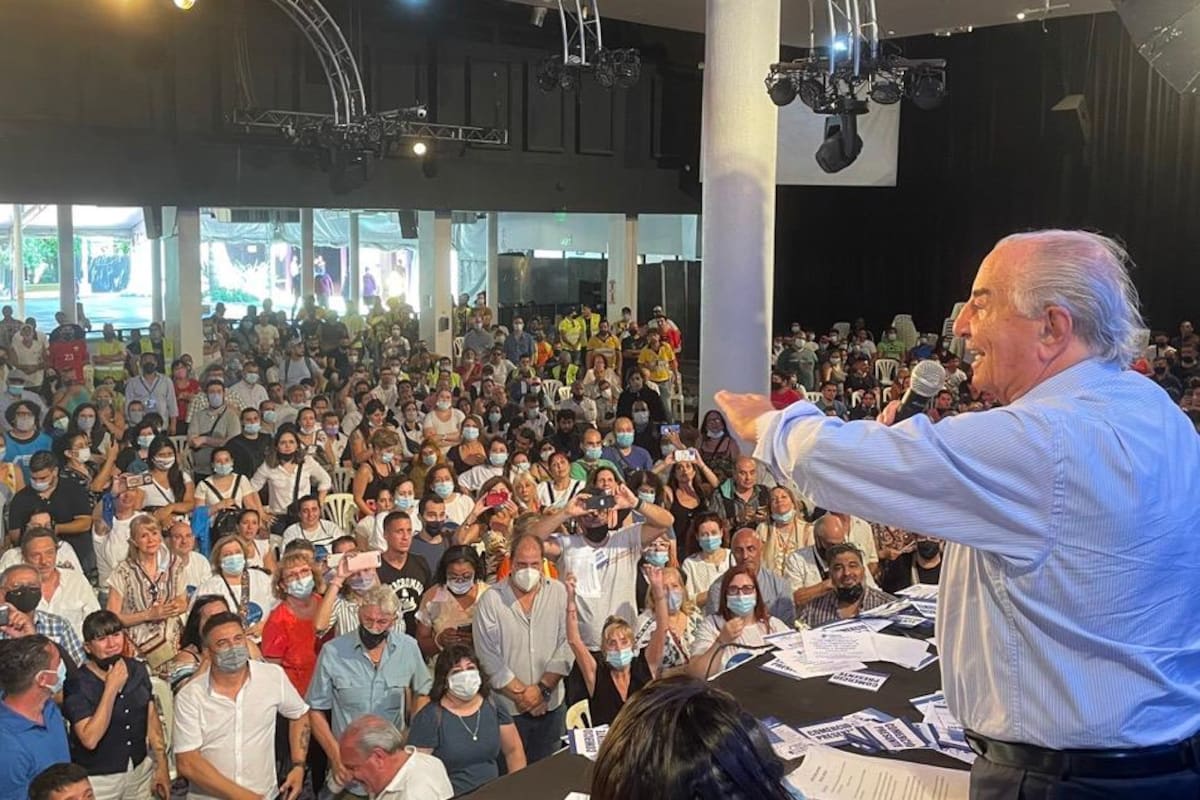 Cavalieri, al encabezar la asamblea ordinaria de Comercio en diciembre