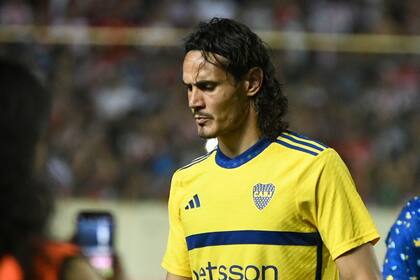 Cavani no se recuperó del todo y quedó marginado ante Newell's
