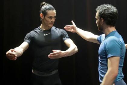 Cavani promueve el ballet masculino en Uruguay