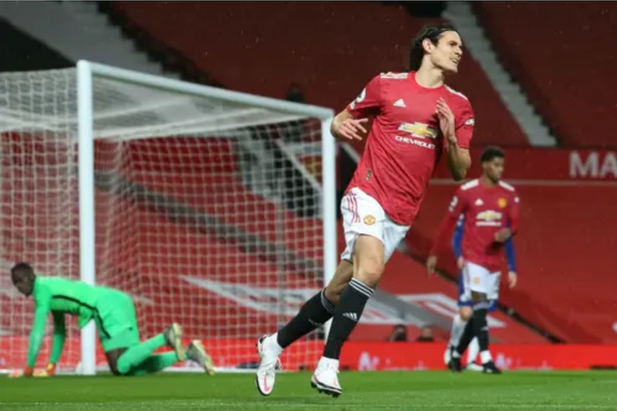 Cavani recibió un inesperado castigo tras responderle "gracias negrito", en tono cariñoso, a un amigo en su cuenta oficial de Instagram