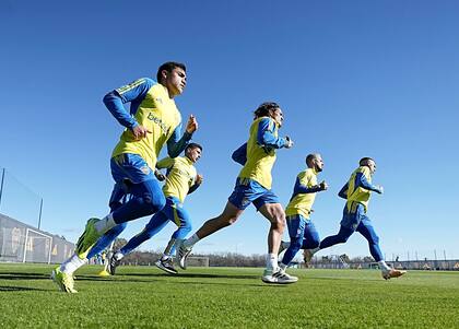 Cavani y Bendetto, en el entrenamiento de Boca con la mira en el segundo semestre de 2024