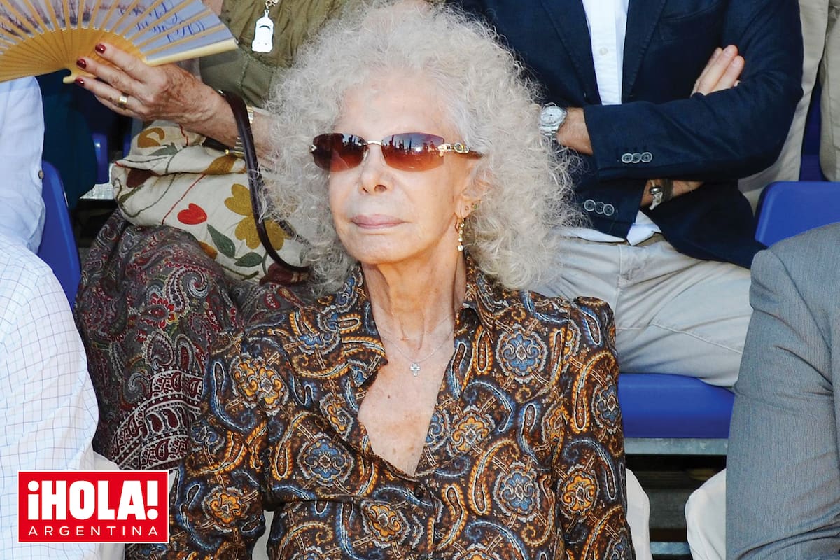 Cayetana Fitz-James Stuart y Silva, XVIII heredó la alhaja de su abuela materna, María del Rosario de Gurtubay.