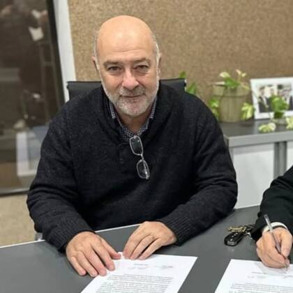 Cayó con el auto debajo de un puente y murió: se trataba de un empresario avícola entrerriano.