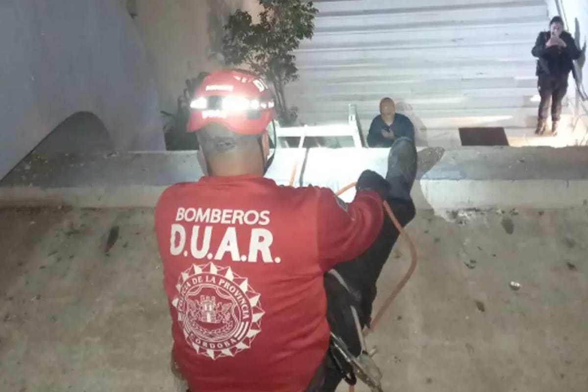 Cayó desde el octavo piso de un hotel de Córdoba