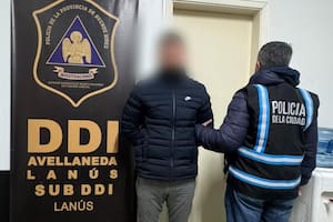 Cayó en Lanús un hombre que estaba prófugo, acusado de intentar matar a puñaladas a su hermano