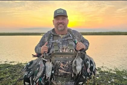 Cazadores estadounidenses mostraron su caza de aves autóctonas en Santa Fe.