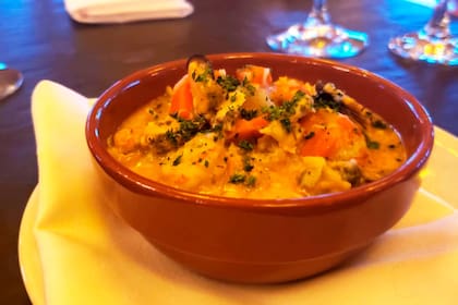 Cazuela de mariscos.