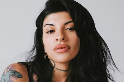 Cazzu se convirtió en la artista femenina más escuchada a nivel global